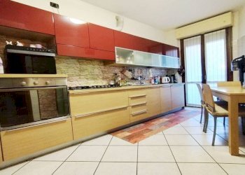 Cucina - Trilocale via Montrasi, Bollate - foto 14