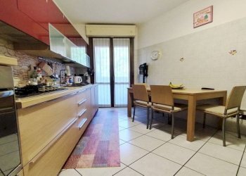 Cucina - Trilocale via Montrasi, Bollate - foto 18