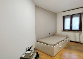 Camera da letto - Trilocale via Montrasi, Bollate - foto 22