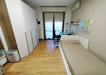 Camera da letto - Trilocale via Montrasi, Bollate - foto 26