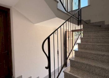 Scala - Appartamento Frazione San Rocco, 136, Montaldo Roero - foto 2