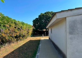 Giardino - Villa via Vulcano, 9, Aprilia - photo 16