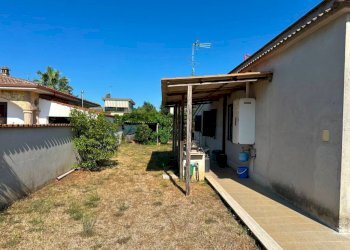 Giardino - Villa via Vulcano, 9, Aprilia - photo 18