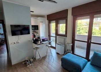 Soggiorno - Bilocale via Fratelli Cervi, 1, frazione Milano Due, Segrate - foto 5