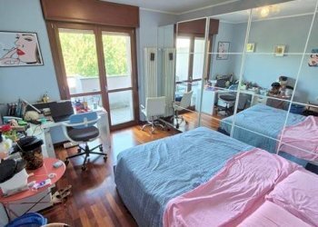 Camera da letto - Bilocale via Fratelli Cervi, 1, frazione Milano Due, Segrate - foto 10
