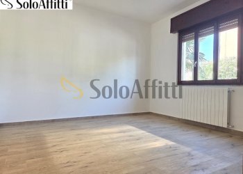 seconda camera - Three-room apartment Via Filippo Turati 33, Limbiate - photo 9
