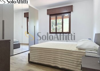 camera matrimoniale - Three-room apartment Via Filippo Turati 33, Limbiate - photo 13