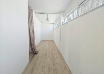 Locale - Commercial Premises Via Carlo Magno 20, Taranto - photo 13