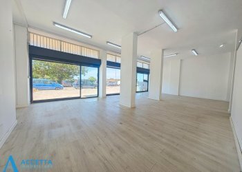 Locale - Commercial Premises Via Carlo Magno 20, Taranto - photo 24