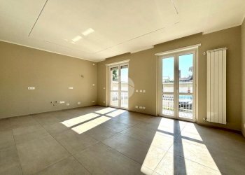 Four-room apartment Via palazzo, Airasca - photo 1