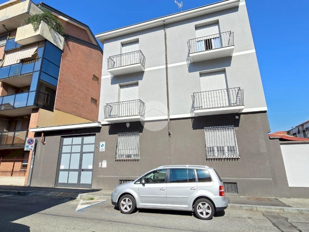 Three-room apartment Via san francesco d' assisi, Venaria Reale - photo 1