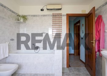 Semi-detached house Via Piane di Rosso, 22A 
 Piè di Rosso, Davagna - photo 14