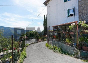 Semi-detached house Via Piane di Rosso, 22A 
 Piè di Rosso, Davagna - photo 24