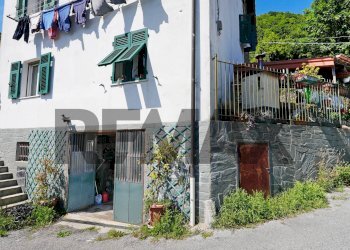 Semi-detached house Via Piane di Rosso, 22A 
 Piè di Rosso, Davagna - photo 27