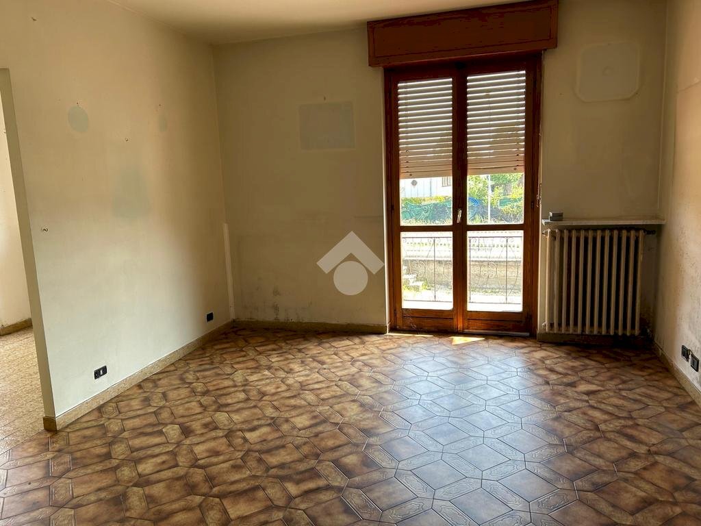 Three-room apartment Via Bagnolo, Barge - photo 3