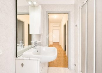 Three-room apartment Via della Repubblica, Cavriago - photo 11