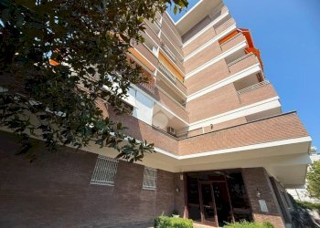 Two-room apartment Viale Finale Ligure, Riccione - photo 1
