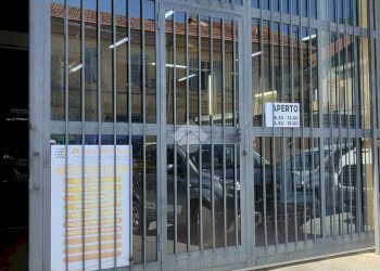 Warehouse Via faliero vezzani, Genova (neighborhood Certosa) - photo 25