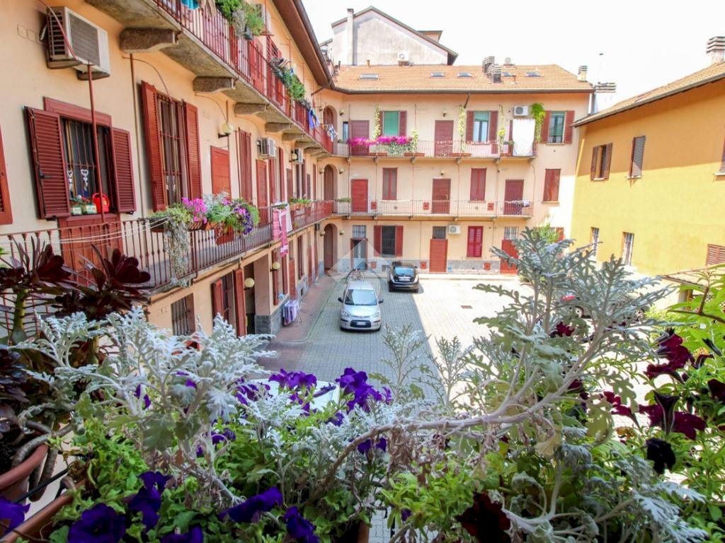Two-room apartment Via oroboni, Milano (neighborhood Bruzzano) - photo 1