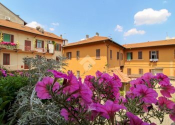 Two-room apartment Via oroboni, Milano (neighborhood Bruzzano) - photo 12