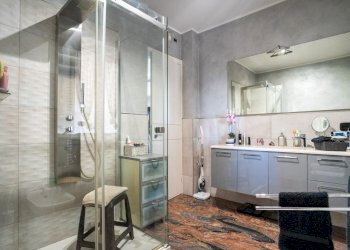 Villa La Loggia via Bellini 27, La Loggia - photo 65