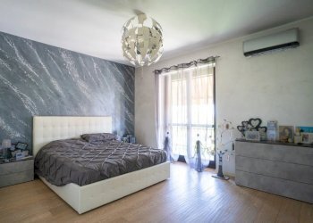 Villa La Loggia via Bellini 27, La Loggia - foto 28