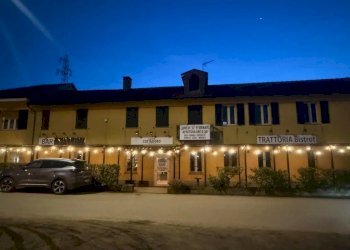 Commercial Activity Carmagnola via Sommariva, Carmagnola - photo 1