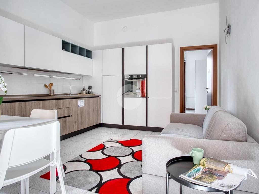 Two-room apartment Via Pietro Borsieri, Milano (neighborhood Isola) - photo 1