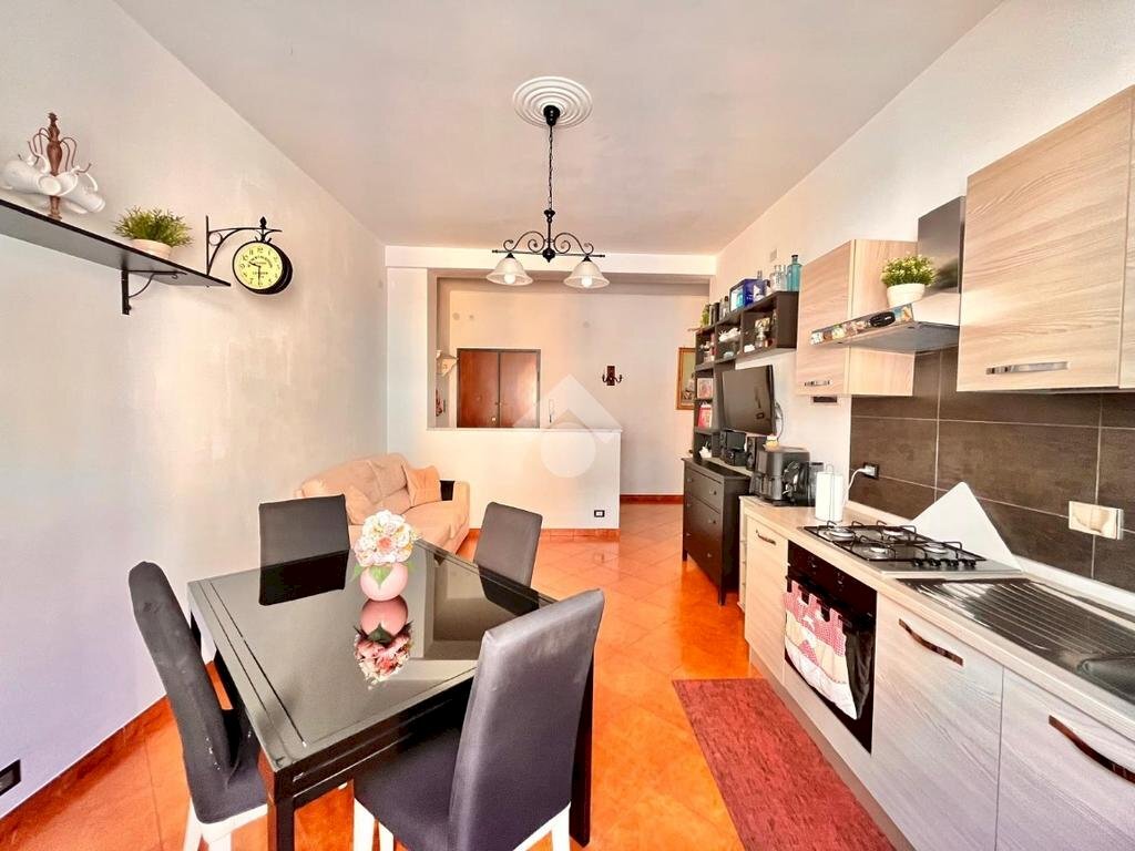 Three-room apartment Via Gio Batta Valle, La Spezia (neighborhood Ospedale) - photo 1