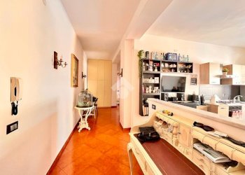 Three-room apartment Via Gio Batta Valle, La Spezia (neighborhood Ospedale) - photo 3