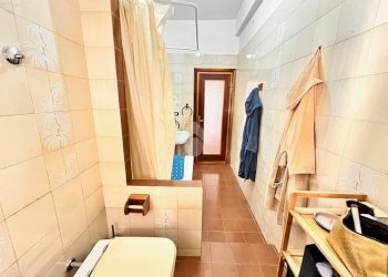 Three-room apartment Via Gio Batta Valle, La Spezia (neighborhood Ospedale) - photo 20