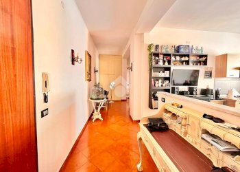 Three-room apartment Via Gio Batta Valle, La Spezia (neighborhood Ospedale) - photo 24