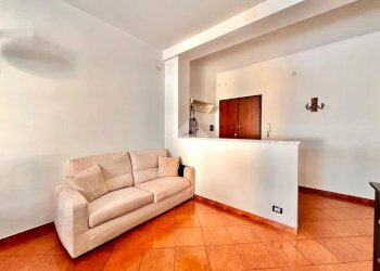 Three-room apartment Via Gio Batta Valle, La Spezia (neighborhood Ospedale) - photo 27