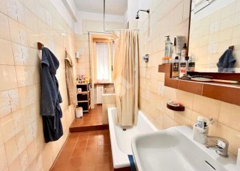 Three-room apartment Via Gio Batta Valle, La Spezia (neighborhood Ospedale) - photo 37