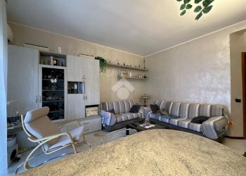 Two-room apartment Via Monte Grappa, Carugate - photo 1