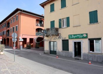 Foto 1 - Attività Commerciale Via Risorgimento, Cermenate - foto 1