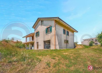 Foto 10 - Villa Via Girate
 
4, Ripi - photo 10