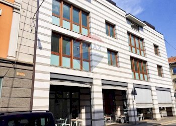 Edificio all\'aperto - Ufficio Corso XXV Aprile
1, Gallarate - foto 1