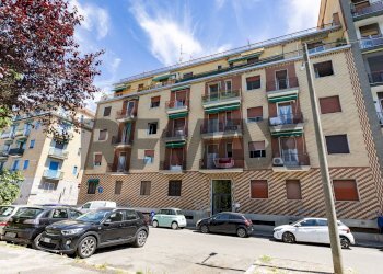 Edificio all\'aperto - Bilocale Via Dei Gigli
 
7, Corsico - foto 1