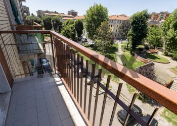 Balcone - Bilocale Via Dei Gigli
 
7, Corsico - foto 8