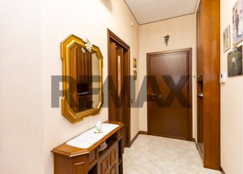 Hall / corridoio - Bilocale Via Dei Gigli
 
7, Corsico - foto 9