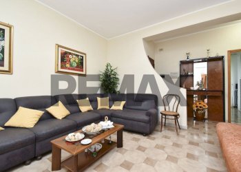 Soggiorno - Four-room apartment Via Vittorio Emanuele
 
328, Aci Catena - photo 4