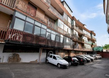 Edificio all\'aperto - Four-room apartment Via Vittorio Emanuele
 
328, Aci Catena - photo 26