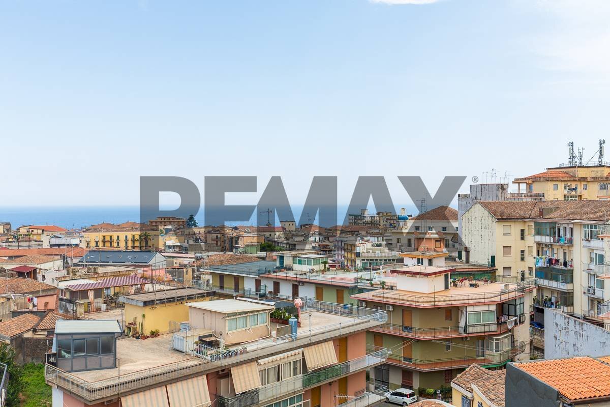 Edificio all\'aperto - Quadrilocale Via Vincenzo Bellini
43, Acireale - foto 3