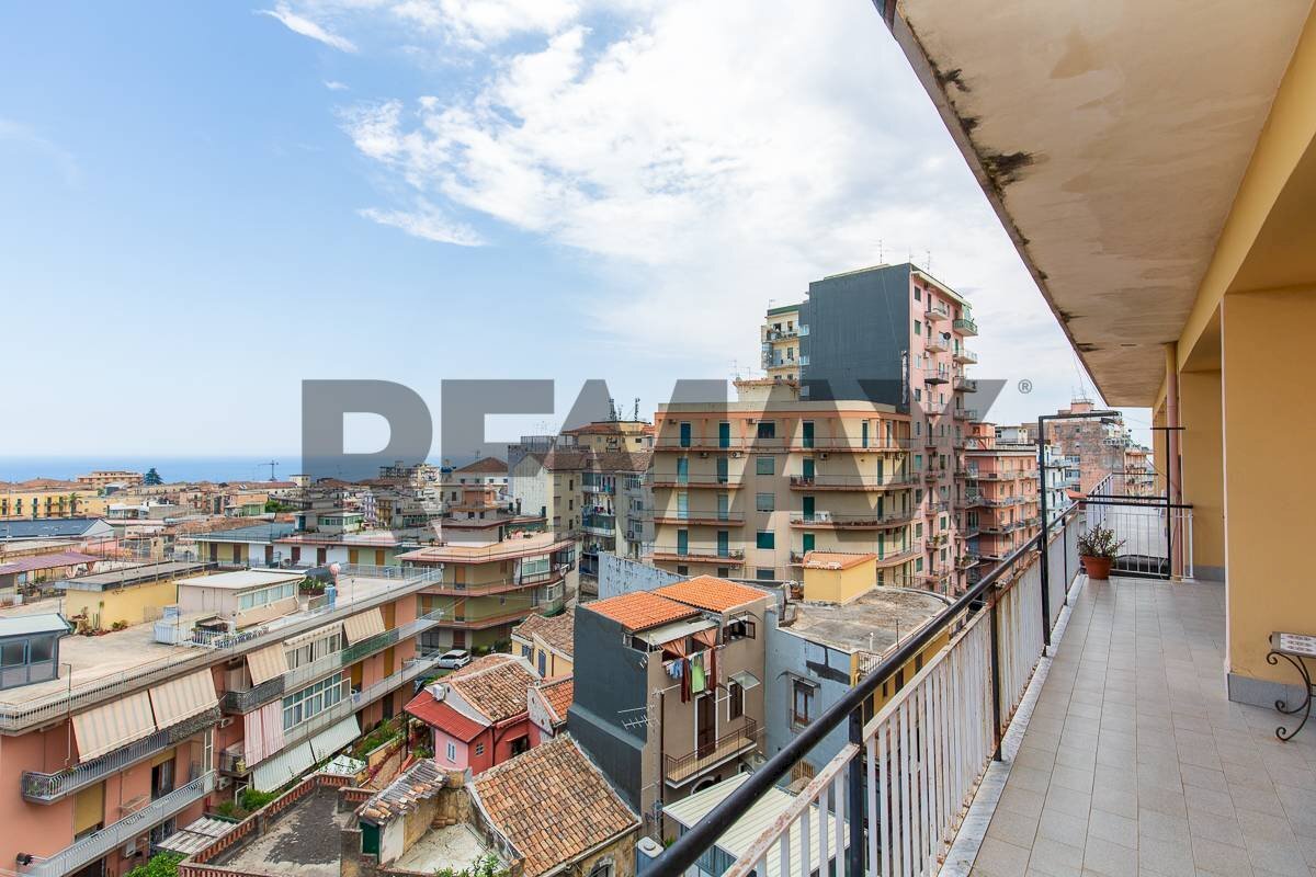 Balcone - Quadrilocale Via Vincenzo Bellini
 
43, Acireale - foto 1