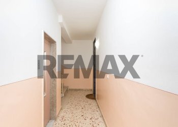 Hall / corridoio - Quadrilocale Via Vincenzo Bellini
 
43, Acireale - foto 9