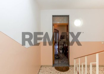 Hall / corridoio - Quadrilocale Via Vincenzo Bellini
 
43, Acireale - foto 10