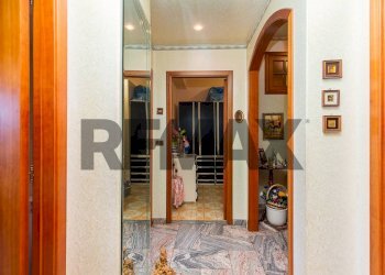 Hall / corridoio - Quadrilocale Via Vincenzo Bellini
 
43, Acireale - foto 17