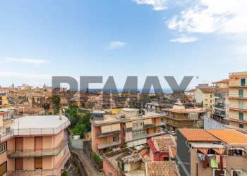 Edificio all\'aperto - Quadrilocale Via Vincenzo Bellini
 
43, Acireale - foto 4
