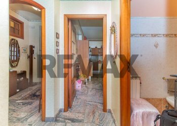 Hall / corridoio - Quadrilocale Via Vincenzo Bellini
 
43, Acireale - foto 32